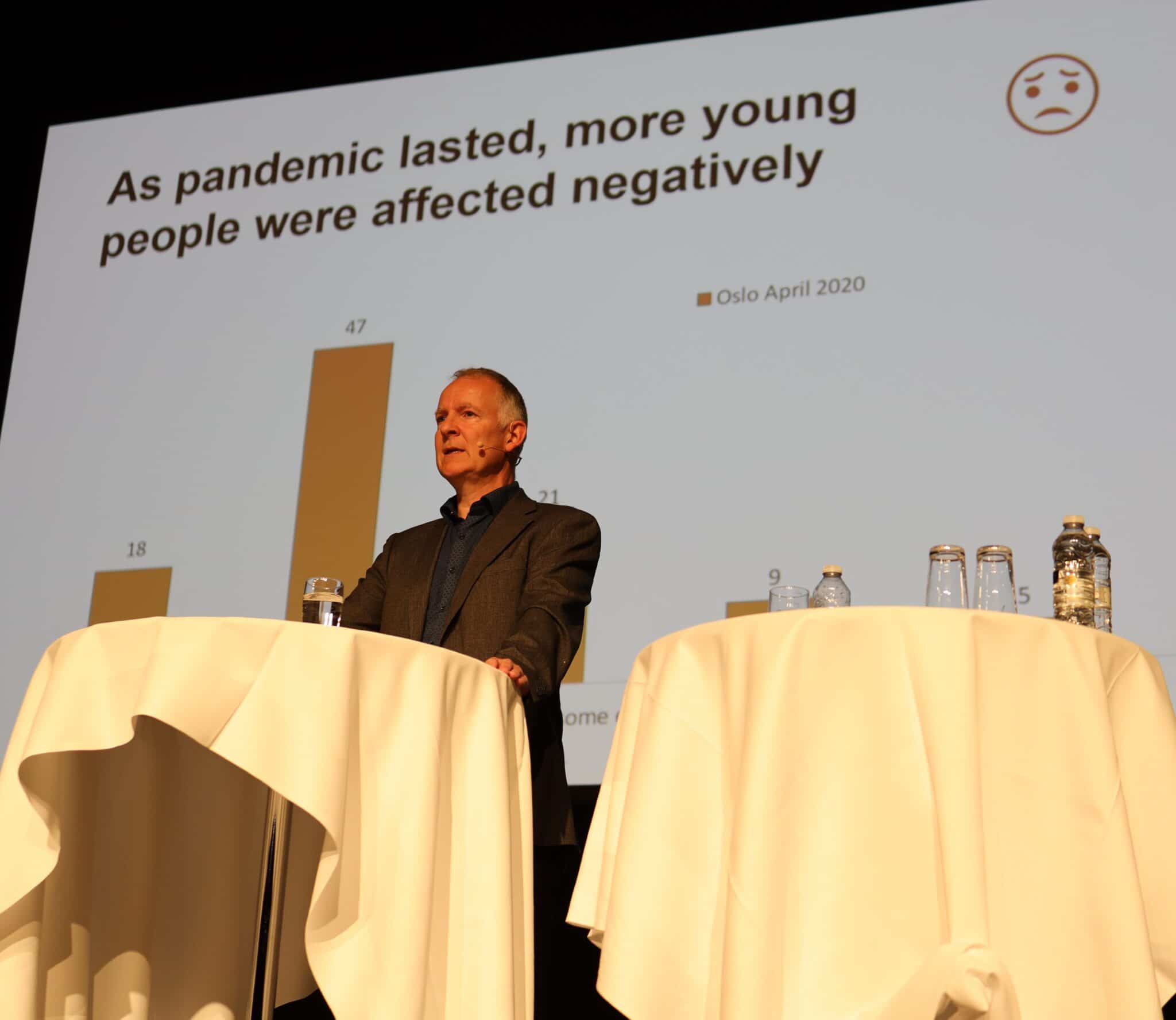 I Norge er der gennemført flere undersøgelser af unges livsvilkår under corona-pandemien. I dette oplæg præsenterer Anders Bakken, hvad undersøgelserne siger om corona-periodens betydning for norske unges syn på egen fremtid.  